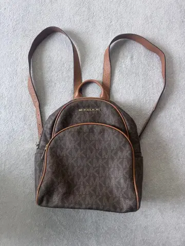 MICHAEL KORS 브라운 백팩