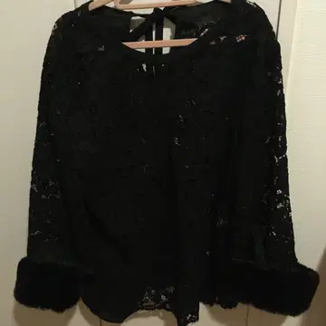 레이스 긴팔 상의 블랙