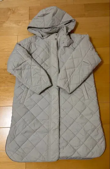 EDWIN 후드 부착 퀼팅 자켓 그레이