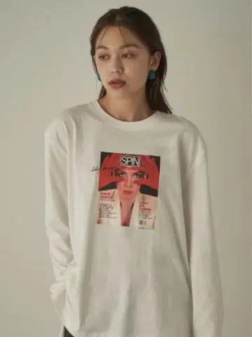 Lily Brown 화이트 롱 슬리브 T셔츠