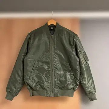 UnitedAthle 유나이티드 애슬레 MA-1 자켓 S 사이즈 카키