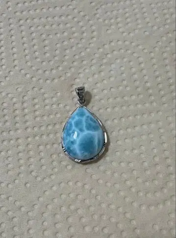 프리미엄 라리마 펜던트 탑