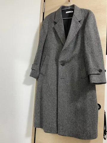 유니클로 x JW 앤더슨 체스터 코트