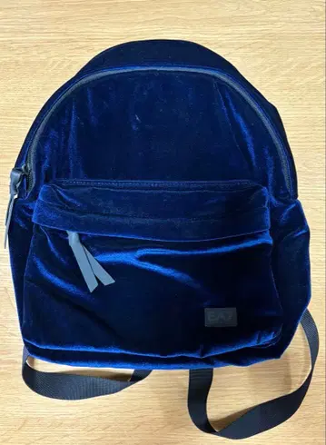 엠포리오 아르마니 EA7 백팩 네이비 벨벳