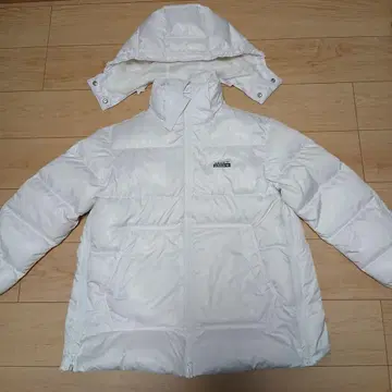 adidas 화이트 다운 자켓 34