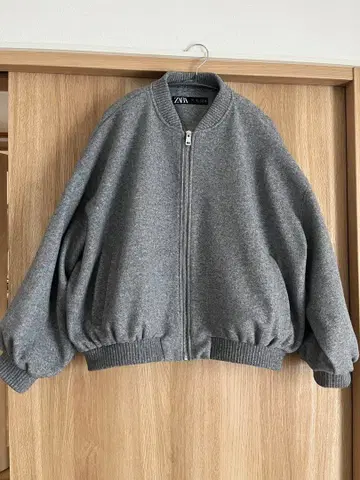 ZARA 그레이 아우터 L 사이즈 숏 기장