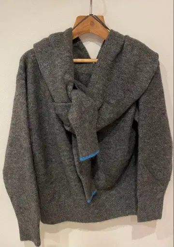 ZARA 그레이 스웨터