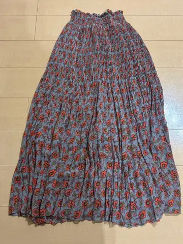 SOULEIADO / TOMORROWLAND 플리츠 스커트 36