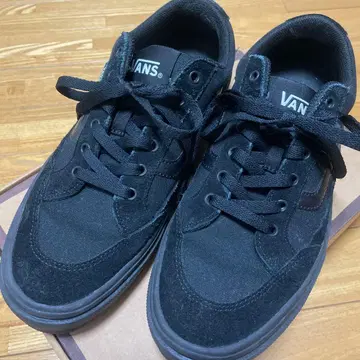 VANS OFF THE WALL 블랙 스니커즈