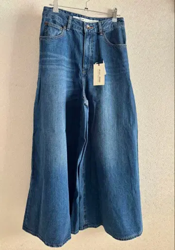 niko and - SUPERFLARE BAGGY2