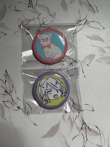 길고양이와 늑대 복권 캔 배지