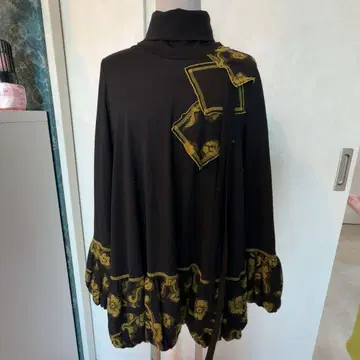 에이코 콘도 E-clat 튜닉 머플러