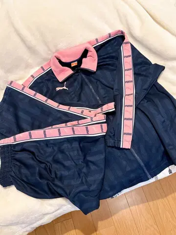 PUMA 네이비/핑크 저리 S~M 사이즈 상하의 세트
