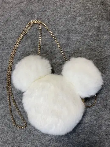 디즈니 미키 복슬복슬 숄더백 화이트 브라운 체인