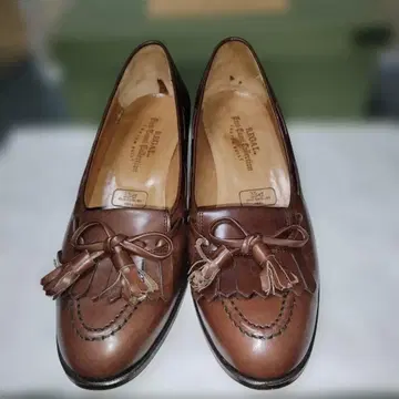 REGAL 이스트 코스트 컬렉션 퀼트 태슬 로퍼 브라운