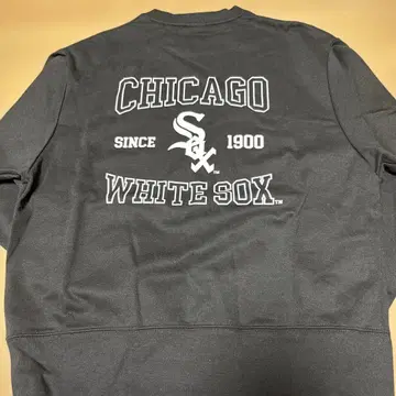 새상품 시카고 화이트삭스 블랙 맨투맨 트레이닝복 M 사이즈