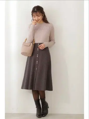 프론트 버튼 플레어 스커트 PROPORTION BODY DRESSING