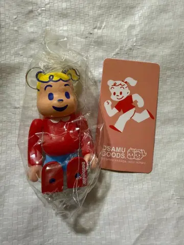 베어브릭 오사무 굿즈