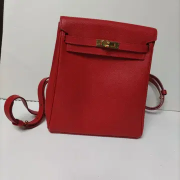 가죽 레드 백팩 골드 금장 장식