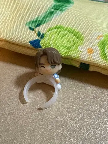 미세스 빗쿠라타마고 와카이 히로토 시크릿