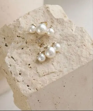 펄 디자인 양쪽 귀걸이