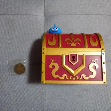 드래곤 퀘스트 소품함 빨간색 보물 상자 메달 포함