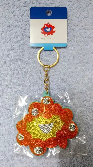 오사카 만박 한정판 미야쿠미야쿠 큐빅 마스코트 키링 레인보우