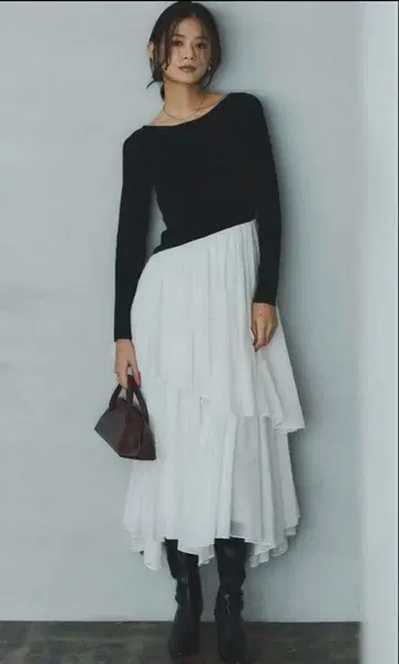 Anuans 보트넥 불규칙 밑단 도킹 니트 원피스