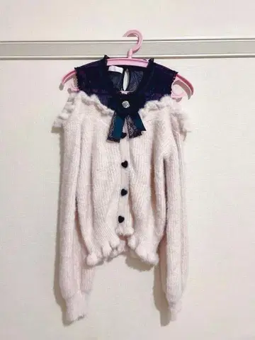 LIZLISA 레이어드 스타일 어깨 트임 니트 지뢰계 양산형