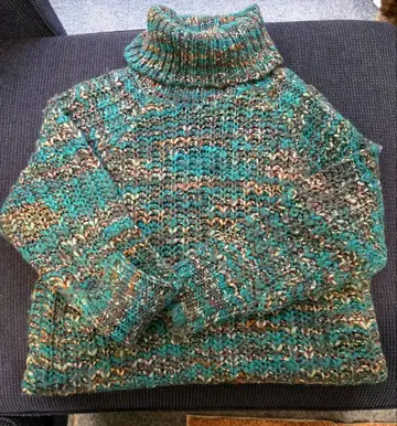 터틀넥 니트 스웨터