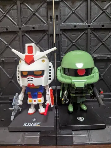 건프라 군, 자쿠라 군: 전체 도색