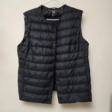 유니클로 블랙 다운 베스트 버튼 포함