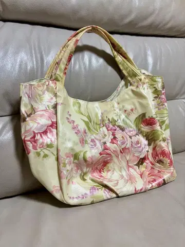 [컨디션 최상] 싱크비 토트백 핸드백 장미 로즈