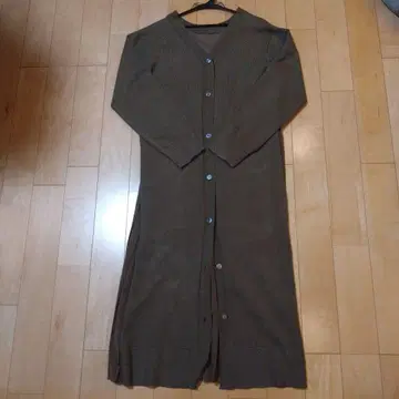 브라운 니트 원피스 긴팔 플리츠