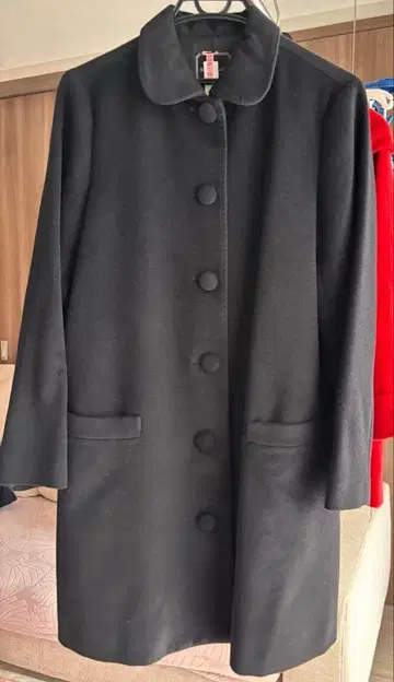 마드모아젤 논논 코트