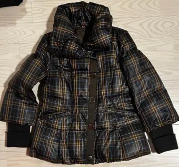 체크 무늬 다운 자켓 후드 부착