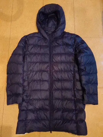 유니클로 프리미엄 다운 울트라 라이트 코트 블랙 M