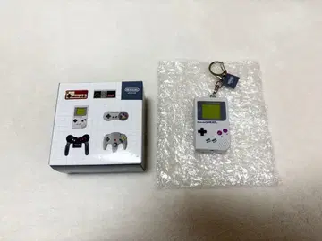 닌텐도 뮤지엄 한정품 게임보이 키링