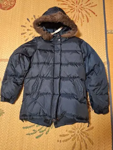 EAST BOY 후드 부착 다운 자켓 네이비