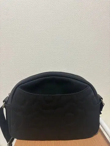 MARY QUANT 마리콴트 데이지 랜덤 퀼트 숄더백 블랙