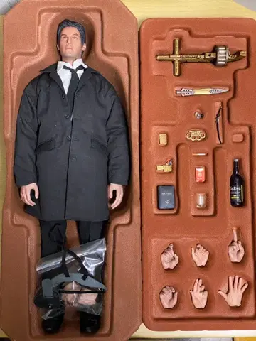 콘스탄틴 키아누 리브스 토이즈 1/6