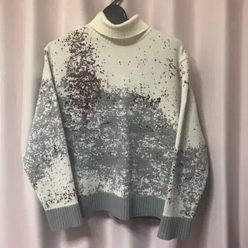 MURRAL 미우라 레이 오브 라이트 니트 스웨터