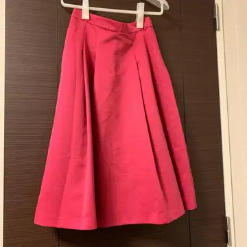 TO BE CHIC 핑크 플레어 스커트 40
