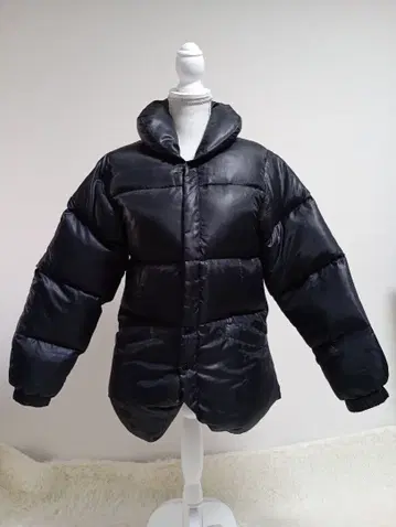 790 블랙 후드 부착 다운 자켓 캐주얼 패션