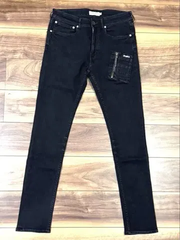 AVIREX 타입 블루 슬림핏 데님