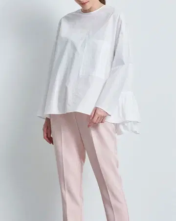 2025년 10월 구매! yori 백프릴 블라우스