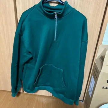 다크 그린 하프 지퍼 맨투맨