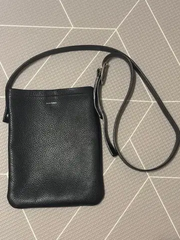 Hender Scheme one side belt bag small