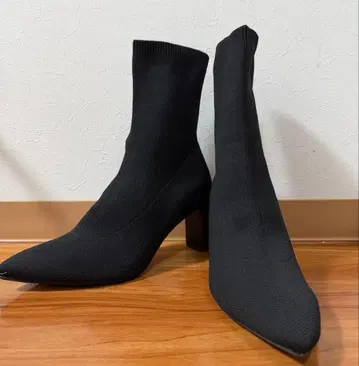 [ 미사용 새상품 ] RANDA 스트레치 플레이트 힐 삭스 부츠 블랙 L