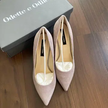 Odette e Odile 포인티드 펌프스 라이트 그레이